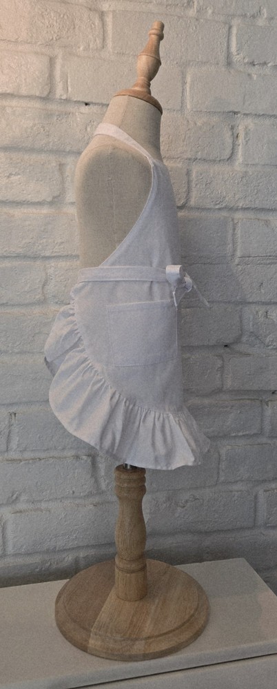 Child's Apron With Ruffle