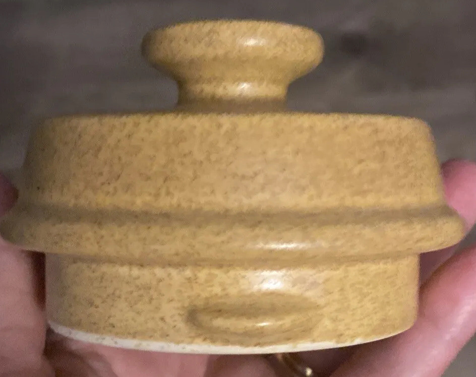 Jug Refrigerator Ceramic Pitcher w Lid Yellow EUC W No Issues