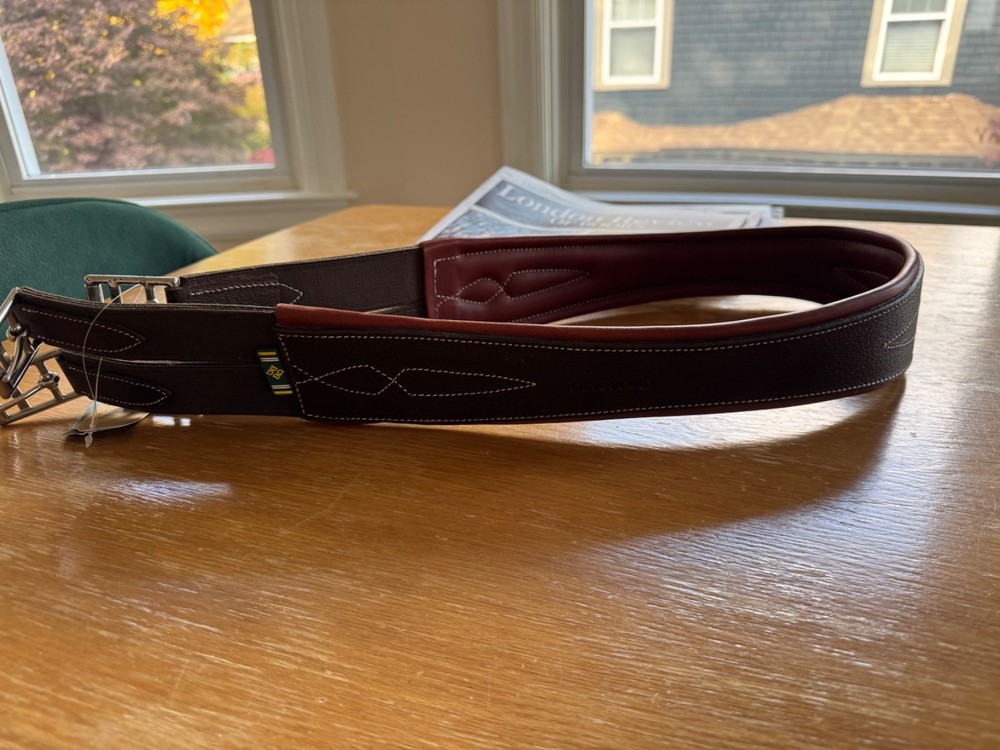 BNWT Devoucoux Allure Hunter Girth - 50" - 125 CM
