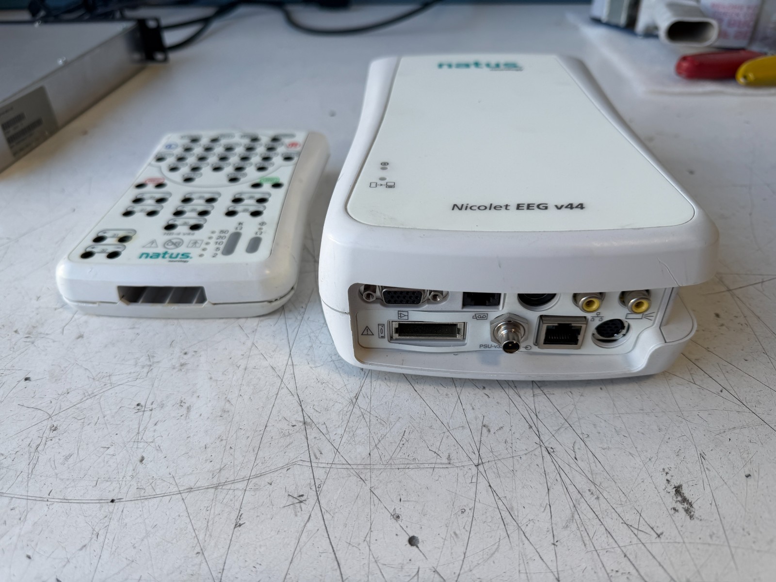 Natus Nicolet v44 EEG amplifier and headbox (HB-4 v44) w/Microphone/Power Supply