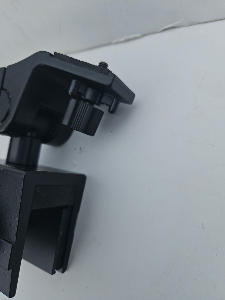 Bushnell Car Window Mount #784405