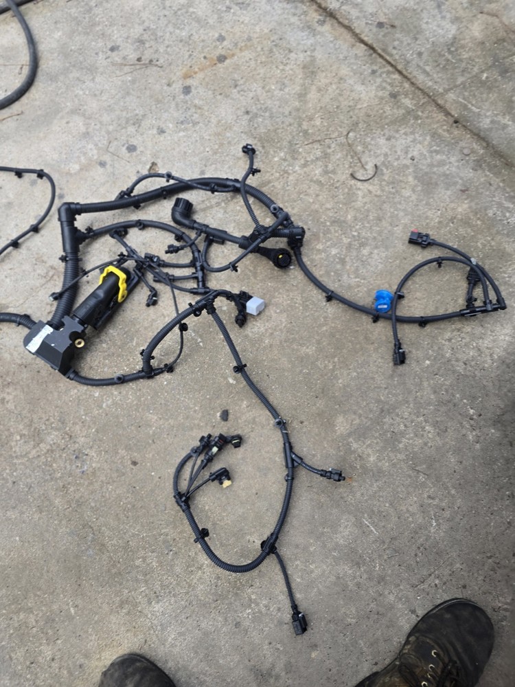DD13 ENGINE HARNESS
