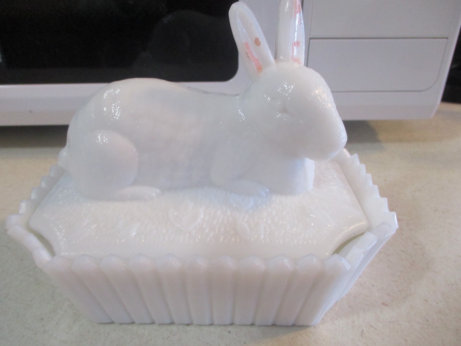 Westmoreland Milk Glass Bunny On A Nest Covered Dish