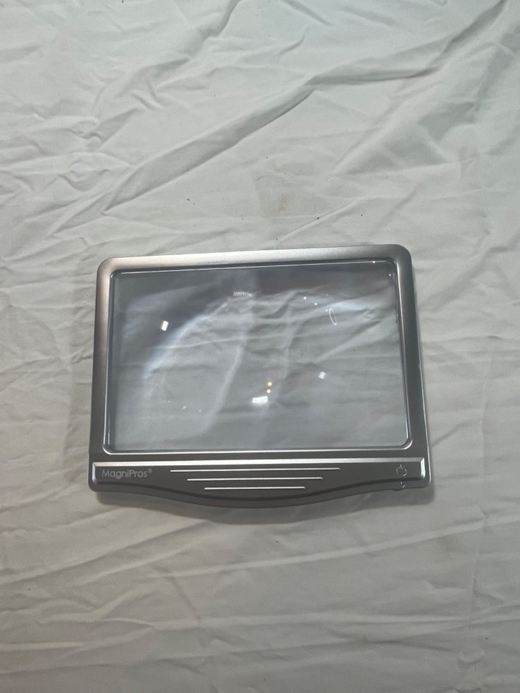 MagniPros lighted page magnifier