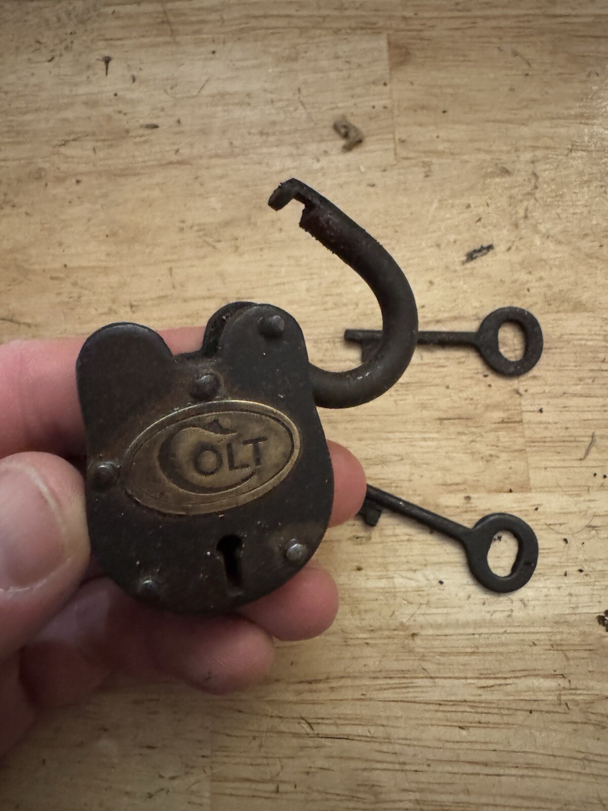 Colt Rifle Padlock Lock Set Gun Firearm Wyatt Earp Memorabilia Keys Home Decor