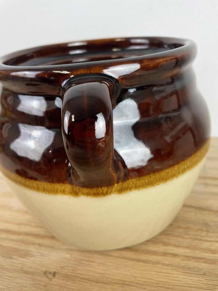Pottery 2-Handled Crock Jar Bean Pot with lid
