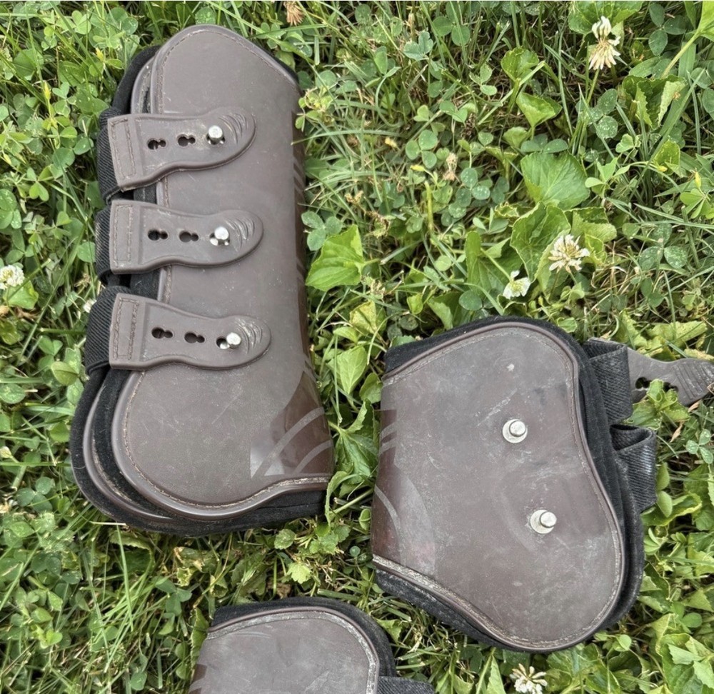 Used Brown Open Front Tendon Boots, Horse Pair