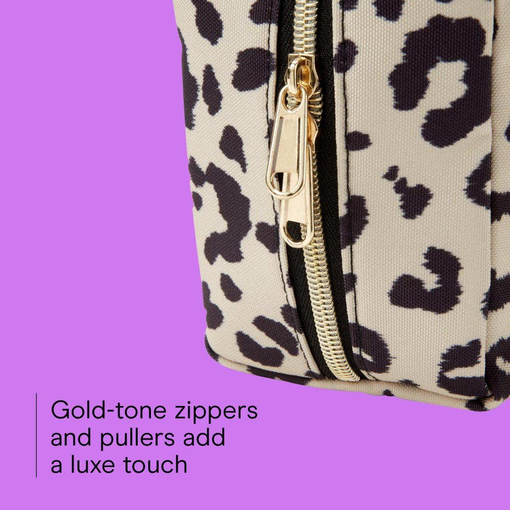 Leopard Print Toiletry Kit, Travel Organizer with Multiple Pockets
