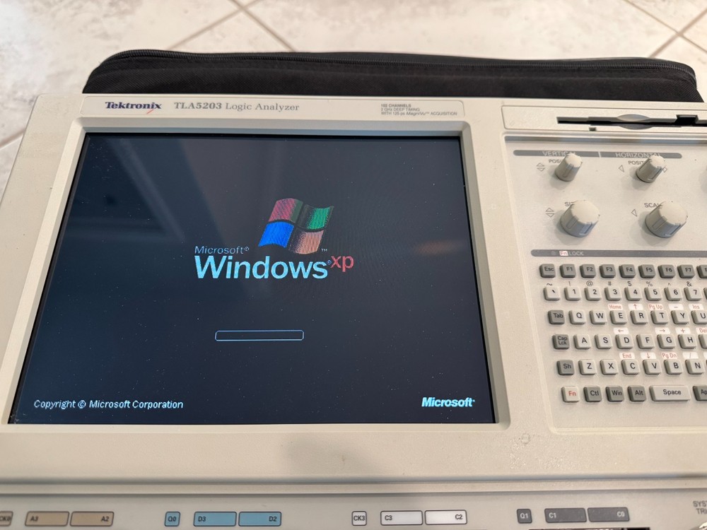 Tektronix TLA5203 Logic Analyzer With Accessories