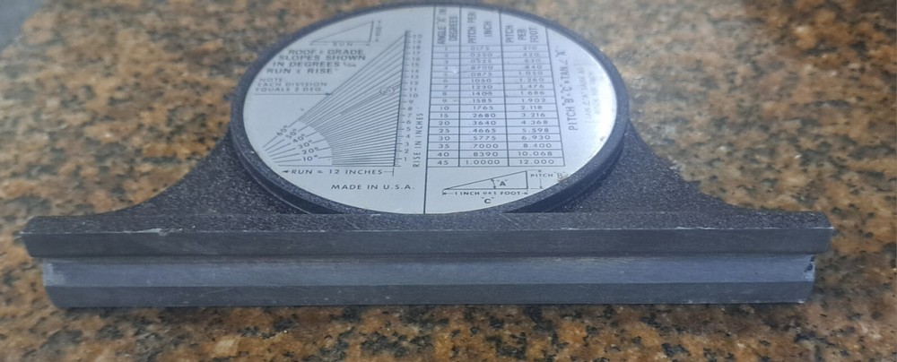 INCLINOMETER vintage protector