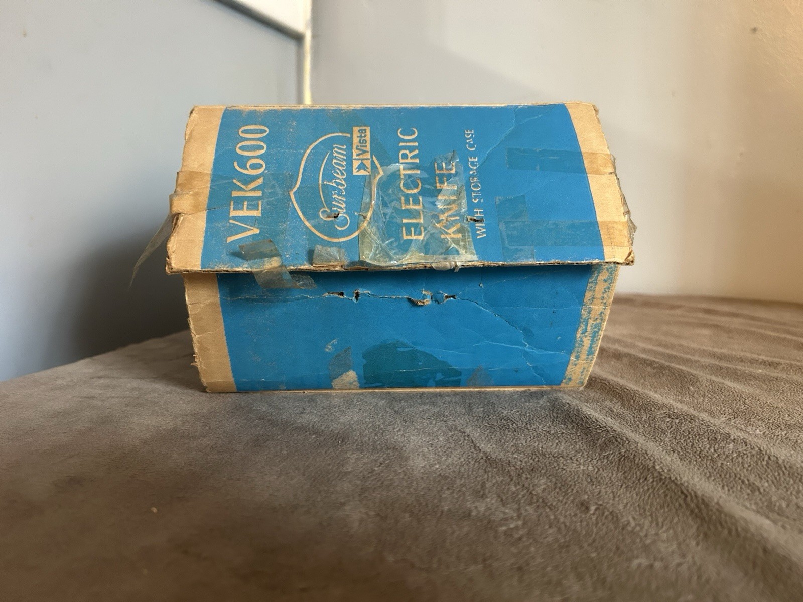 Vintage Sunbeam Vista Electric Knife With Storage Case Model VEK600 Original Box