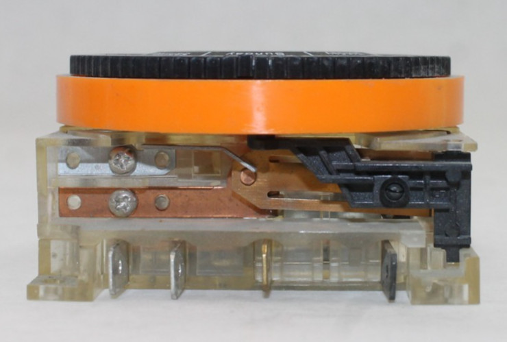Dayton 2A520 7-Day Time Switch