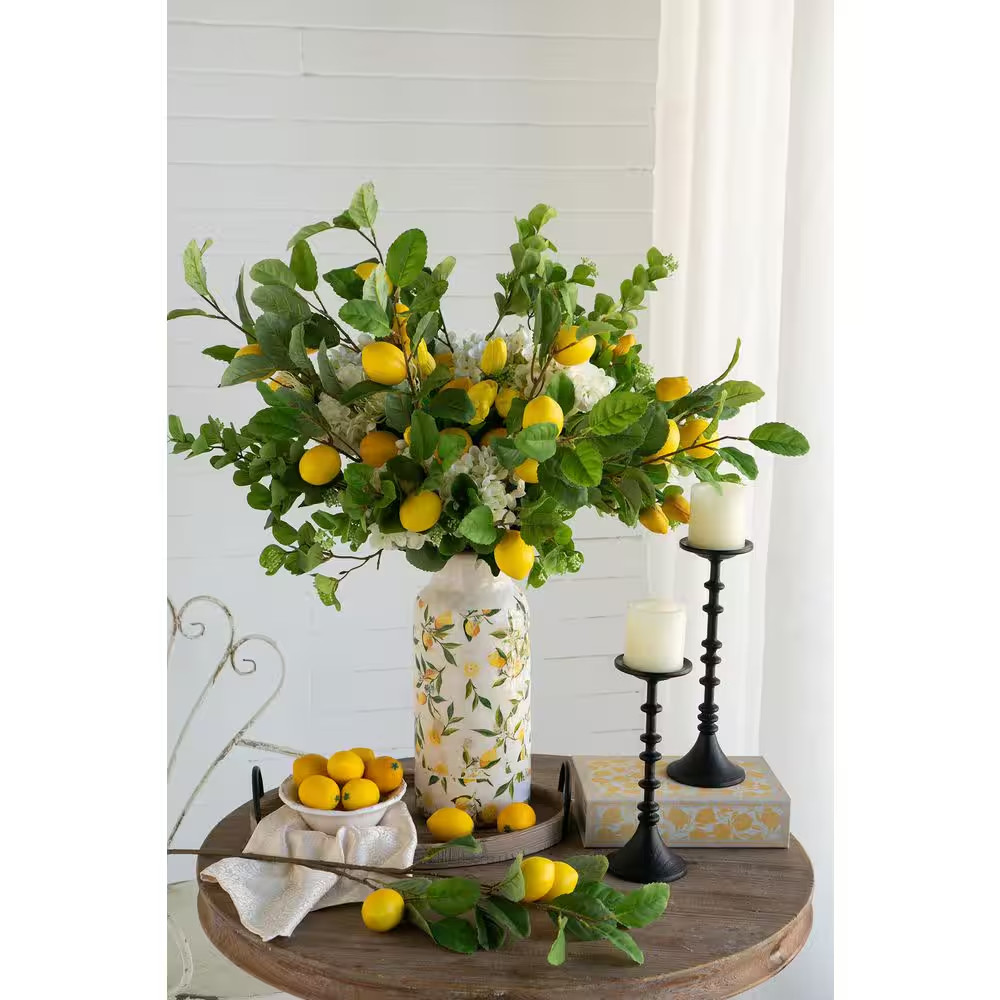 Black Metal Pillar