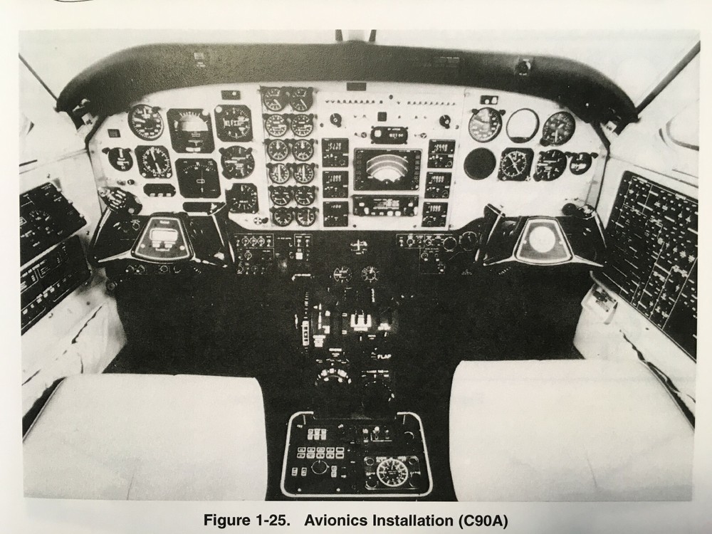 Beech C90A/C90B Pilot Training Manual. Volume 2 Aircraft Systems