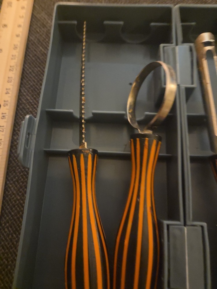 5 Pieces Pumpkin Carving Set Used