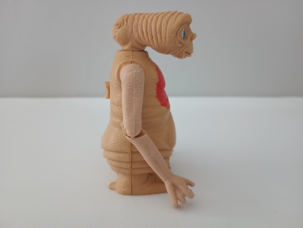 1982 E. T. Photo Button New in Package & Mechanical E.T. Plastic Figure