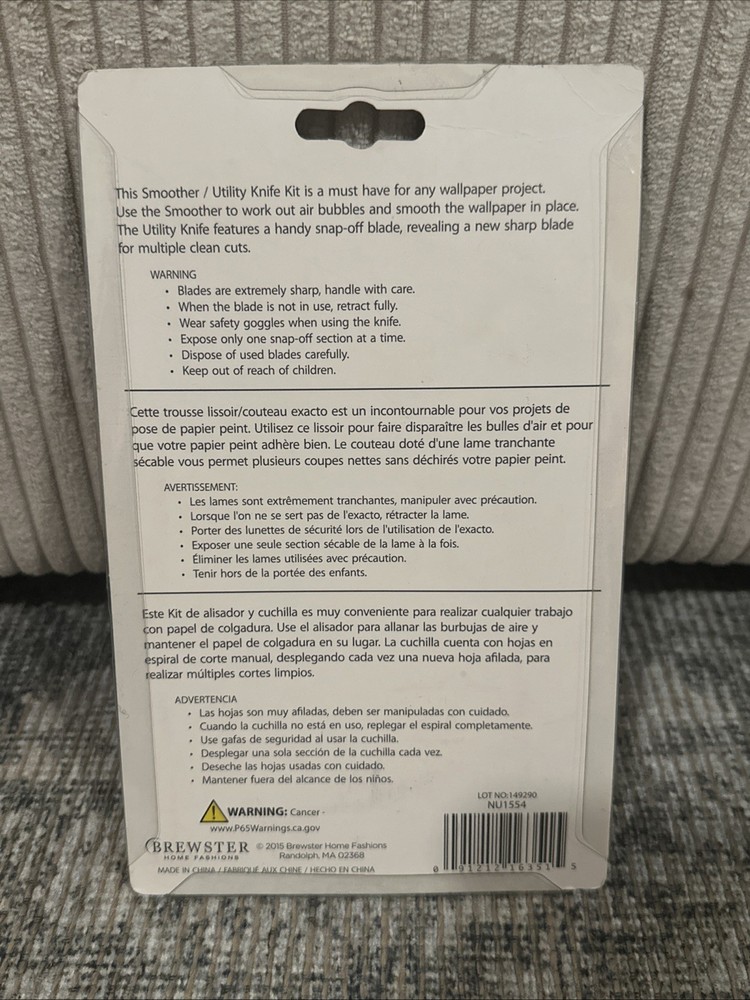 Wall Pops! Smoother & Utility Knife Installation Kit