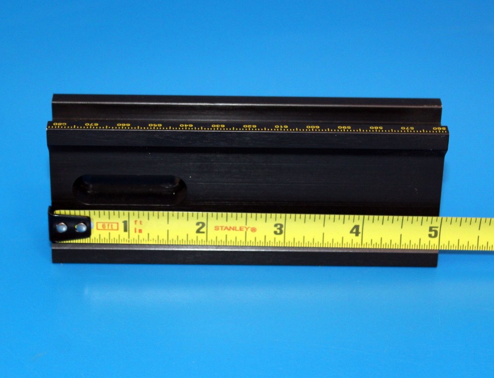 Melles Griot Optical Rail 560-680mm 2” Width
