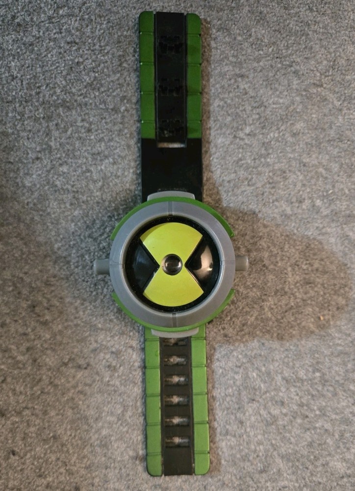 Ben 10 Alien Omnitrix Projection Light Up Watch