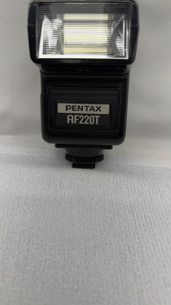 Pentax AF180FG P-TTL Auto Flash Camera Accessory with Case