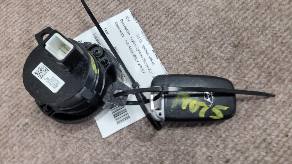 2012-2017 Hyundai Veloster Ignition w/Key keyless ignition Smart Key dash mount