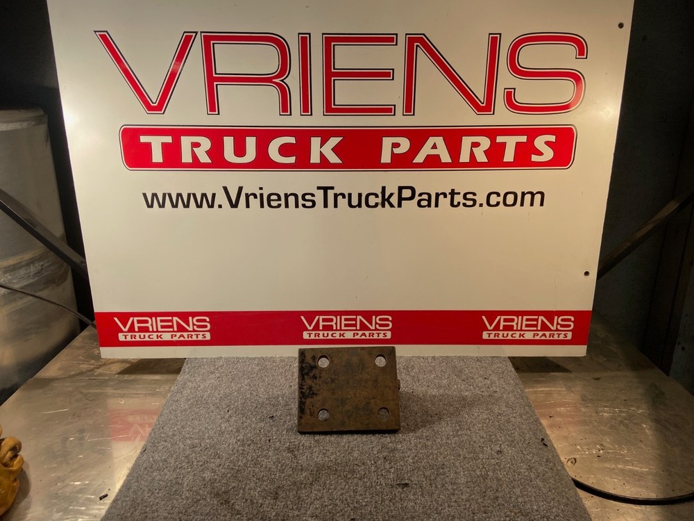 PETERBILT 05-14990L BRACKET-ENGINE SUPT RR LH