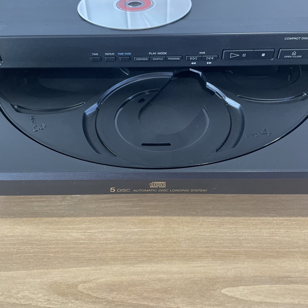 Sony 5 Disc CD Changer Model CDP-C301M With Remote