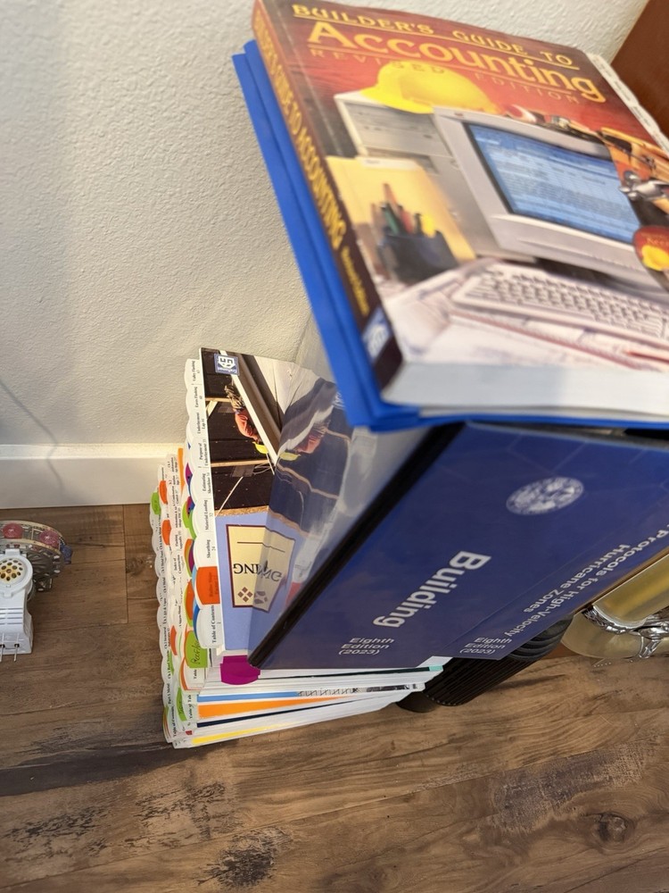 Florida roofing contractor books : tabbed and highlighted