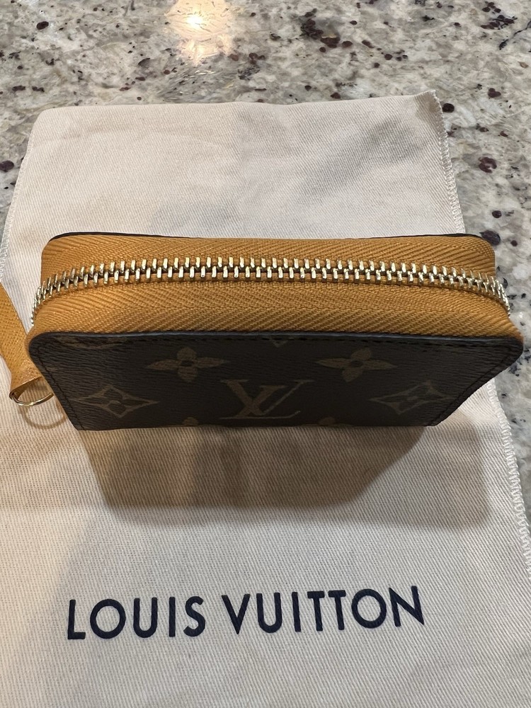 Louis Vuitton Multicartes Imperial Saffron