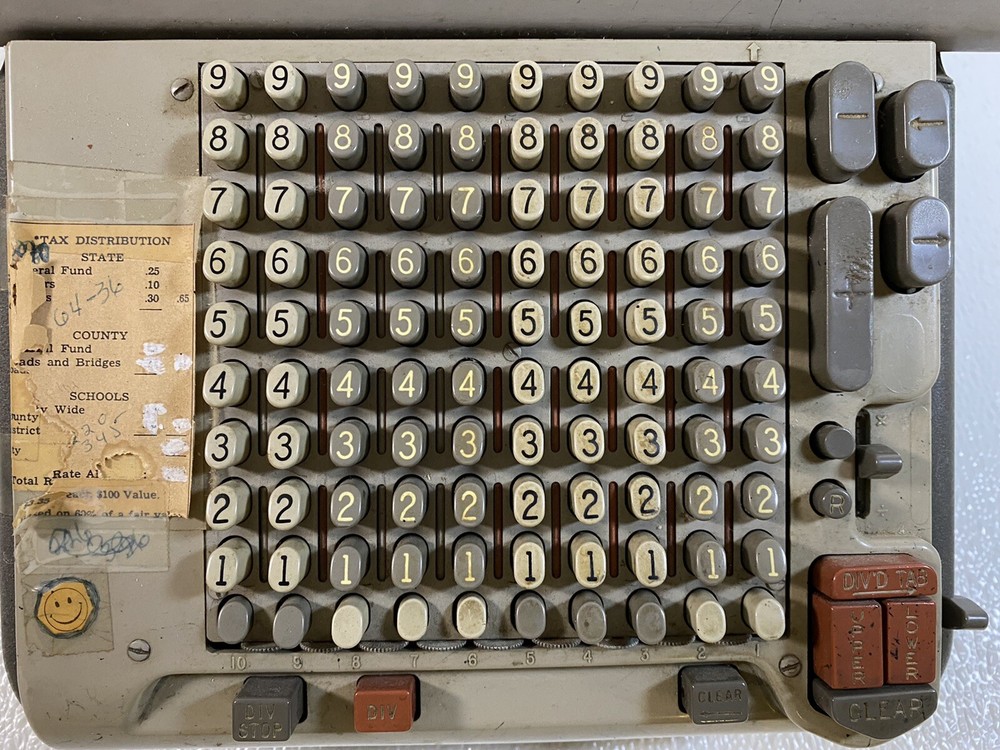 Rare Vintage Calculating Machine/ Adding Machine Model CST-10, Montgomery AL