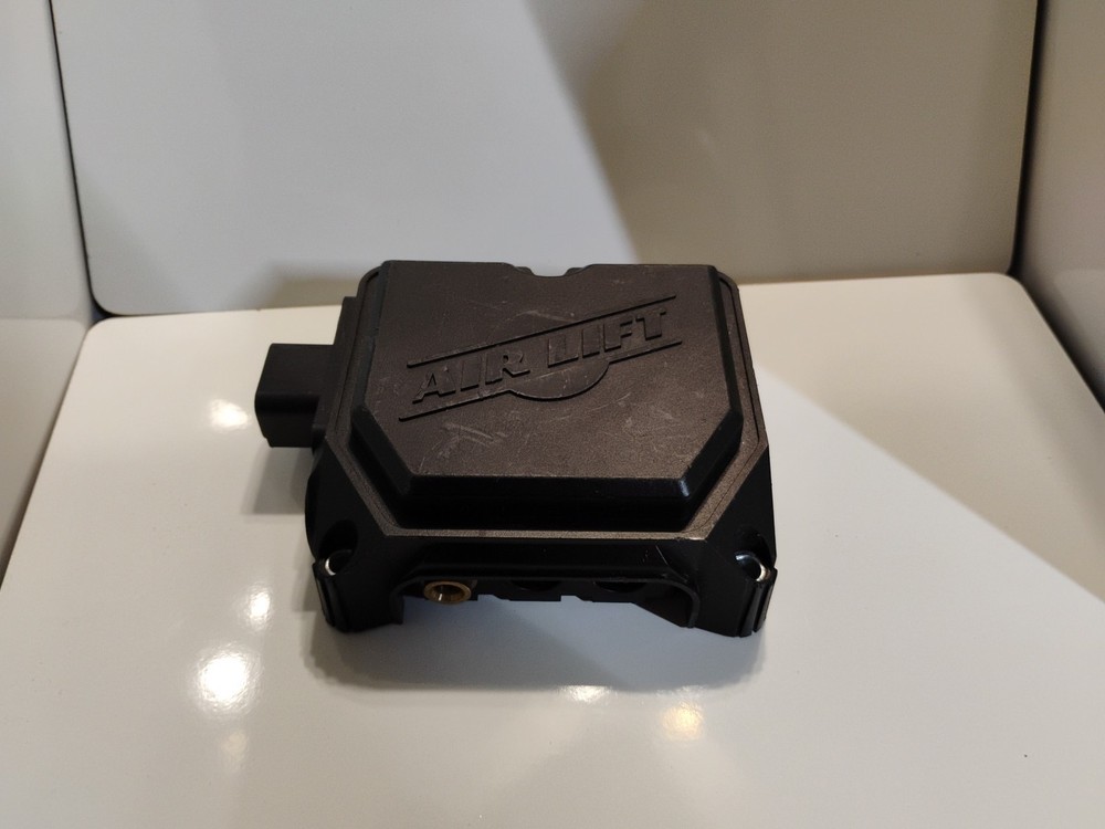 Used Wireless One Manifold By Airlift