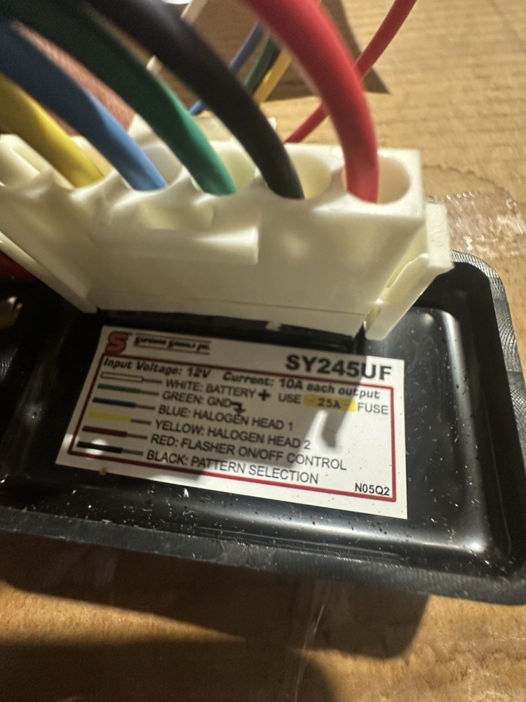 Sound off signal universal solid state flasher & 2 Amber multi pattern Light Kit