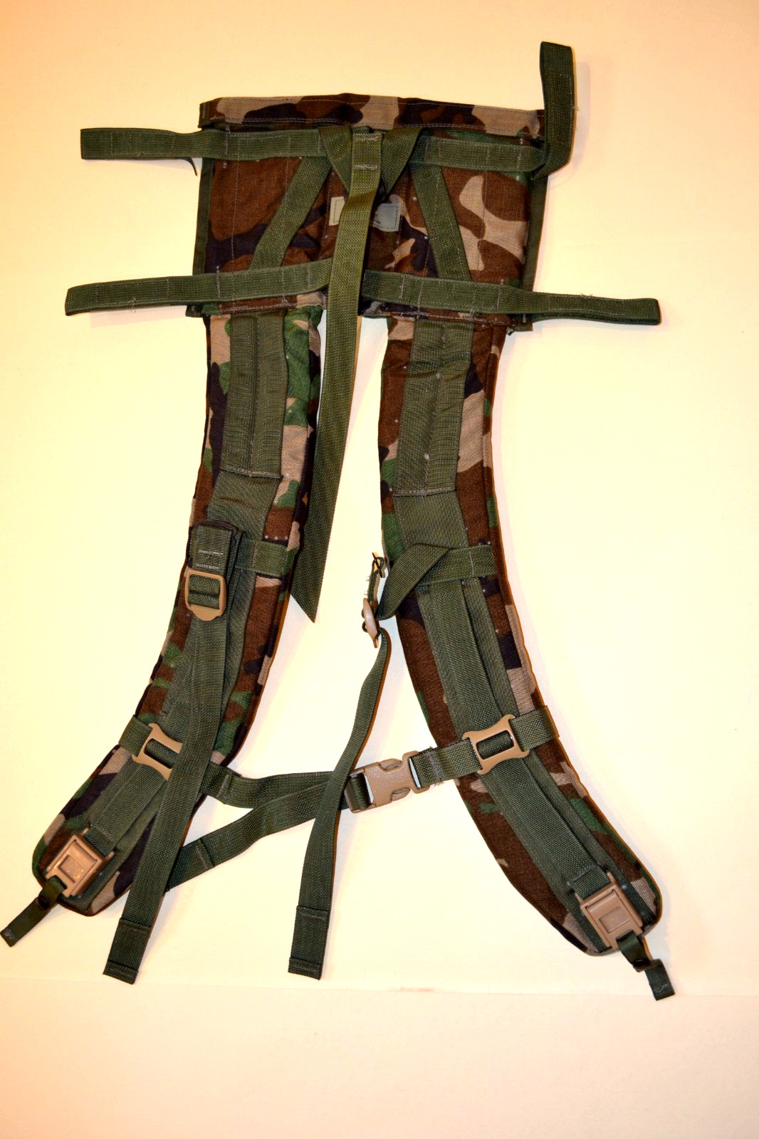 USGI MOLLE II WOODLAND BDU Camouflage Large Ruck Frame Shoulder Straps MFG -SDS