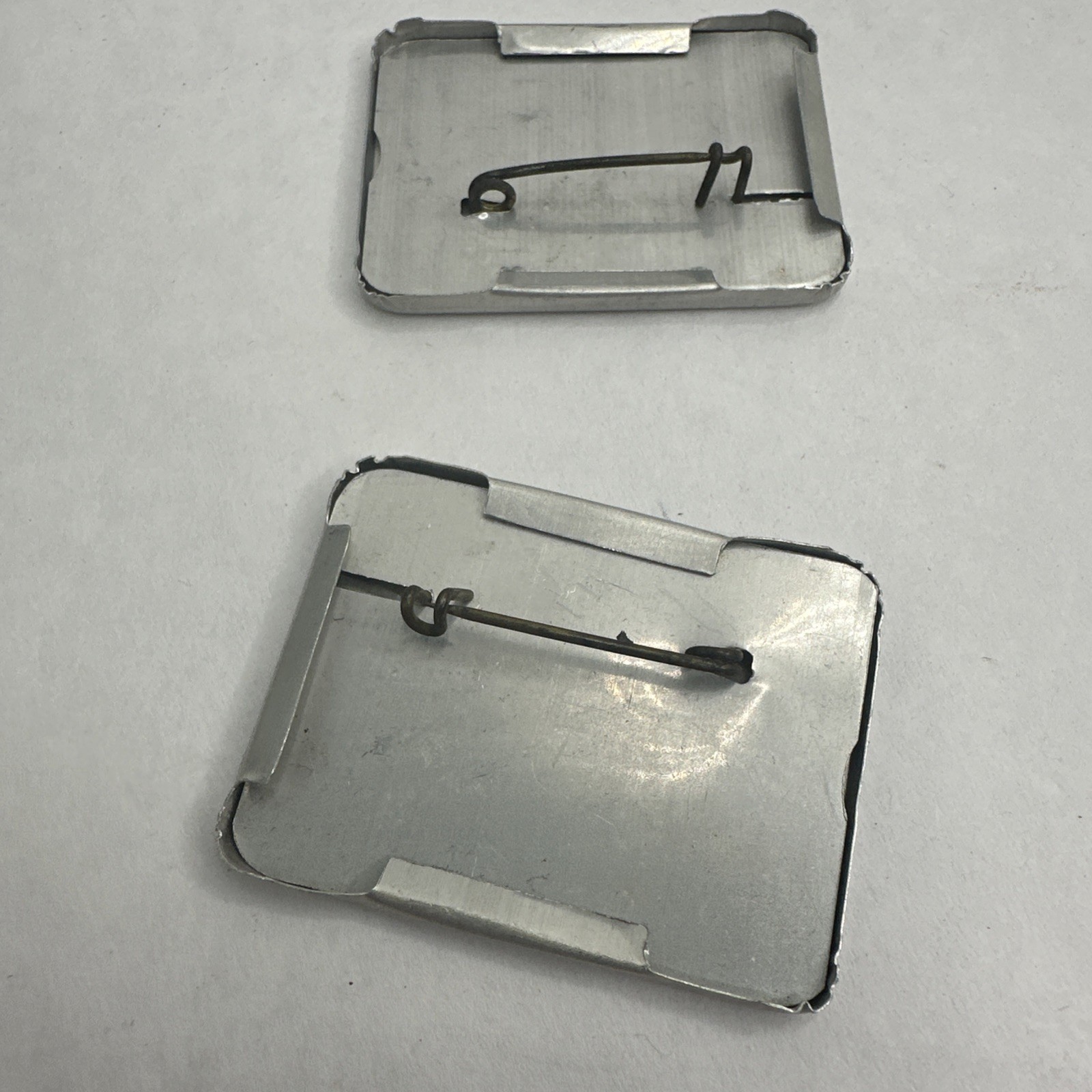 2x Vintage West Virginia Hunting License Holders Paper Permit Pin Back 1940’s