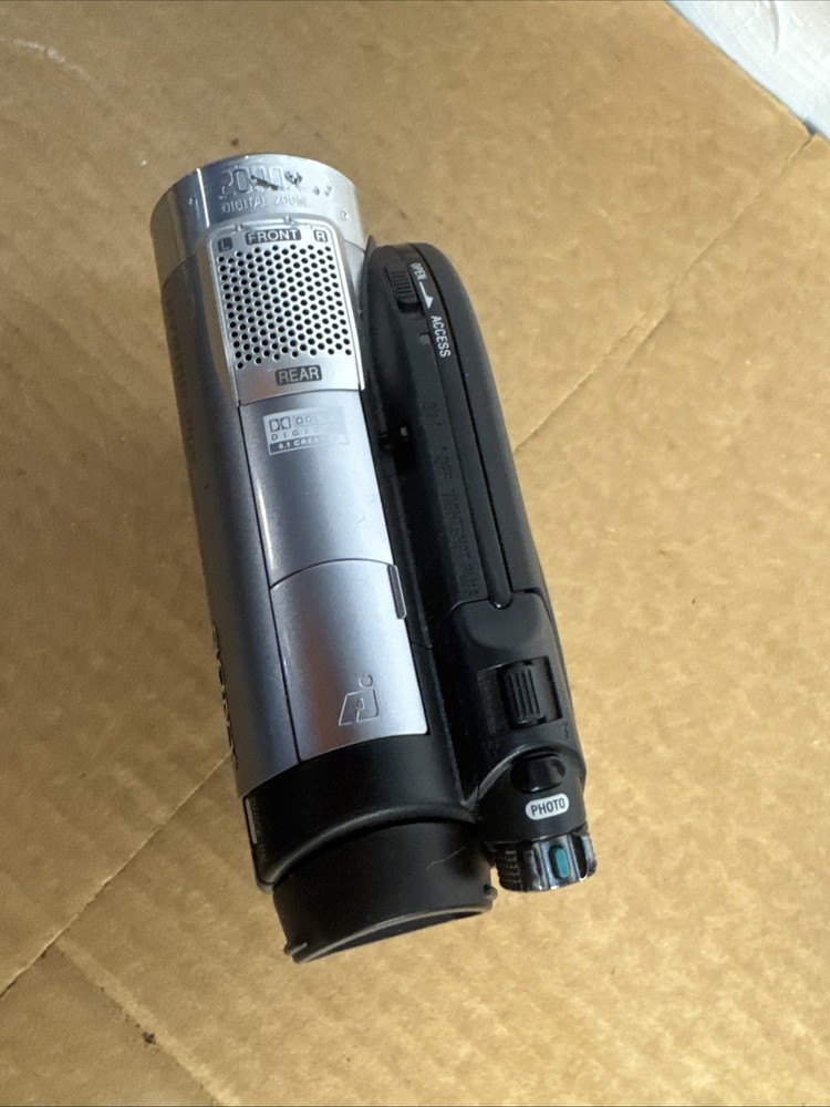 Sony Handycam DCR-DVD650 Camcorder – Untested