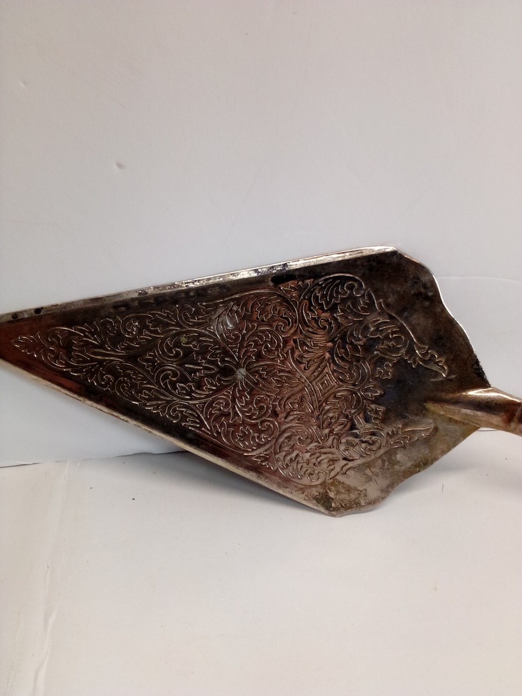 Wedding Cake Server Vintage