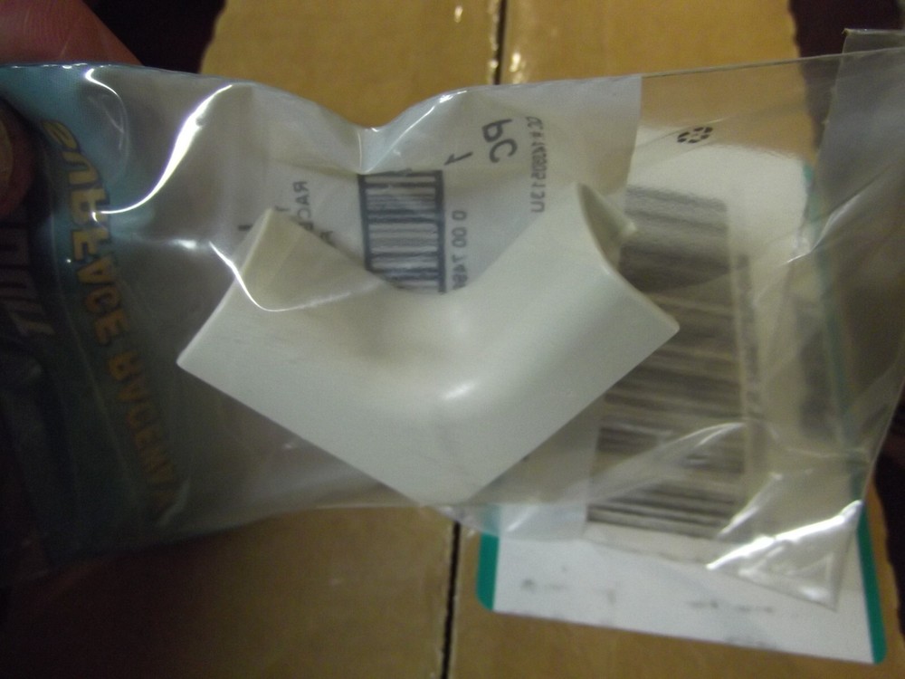 PANDUIT 5ZXD7 Inside Corner Fitting 20 Piece Case