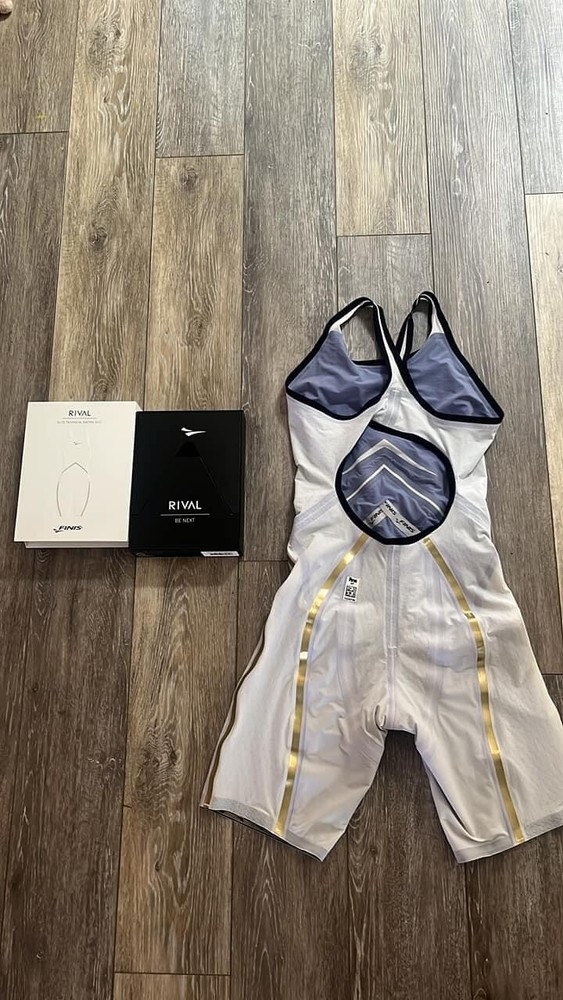 Finis Tech Suit Size 32