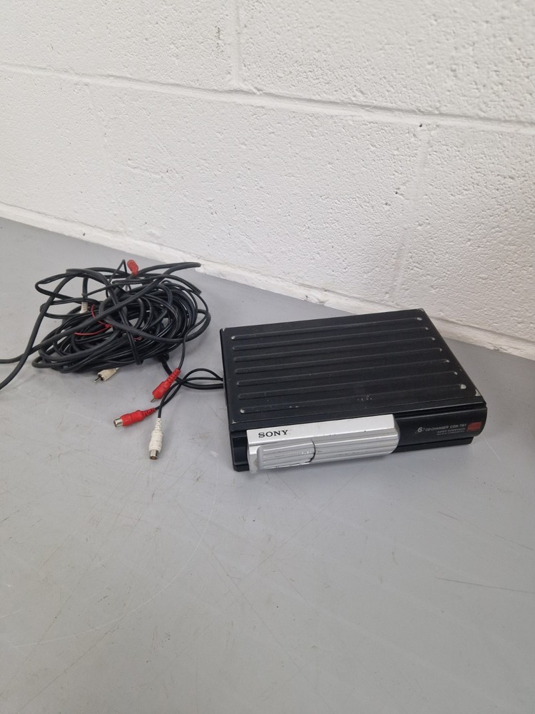 SONY CDX-T67 COMPACT 6 CD DISC CHANGER UNIT, UNTESTED, CAR STEREO, RETRO
