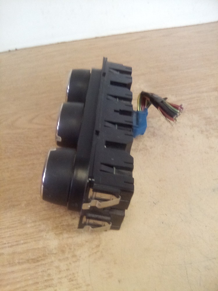 Peterbilt 579 Q21-6032-1351 Climate Control