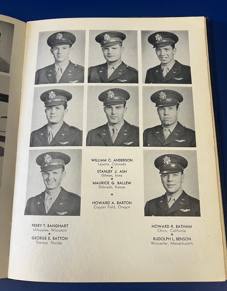 BROOKS ARMY AIR FIELD CLASS BOOK 44-C