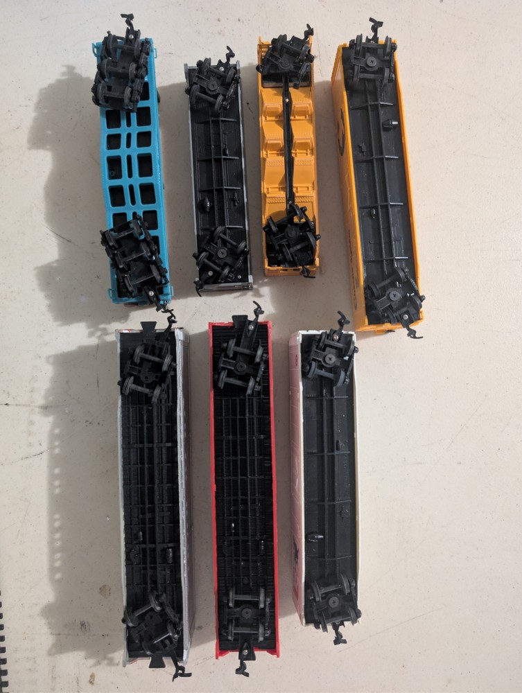 Bachmann Freight Car Lot (7)