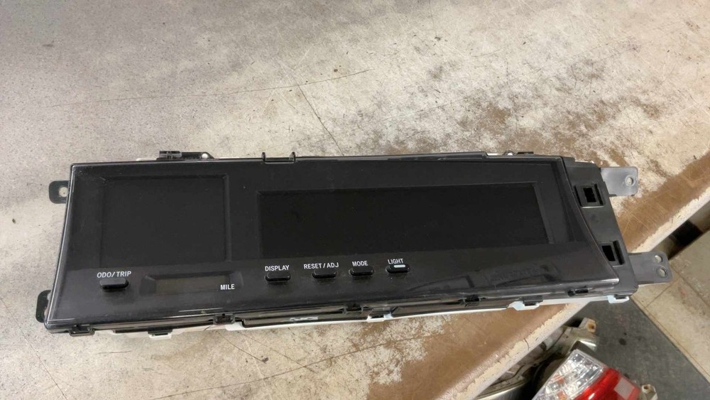 CLOCK TEMPERATURE DISPLAY SCREEN TOYOTA AVALON 03 04