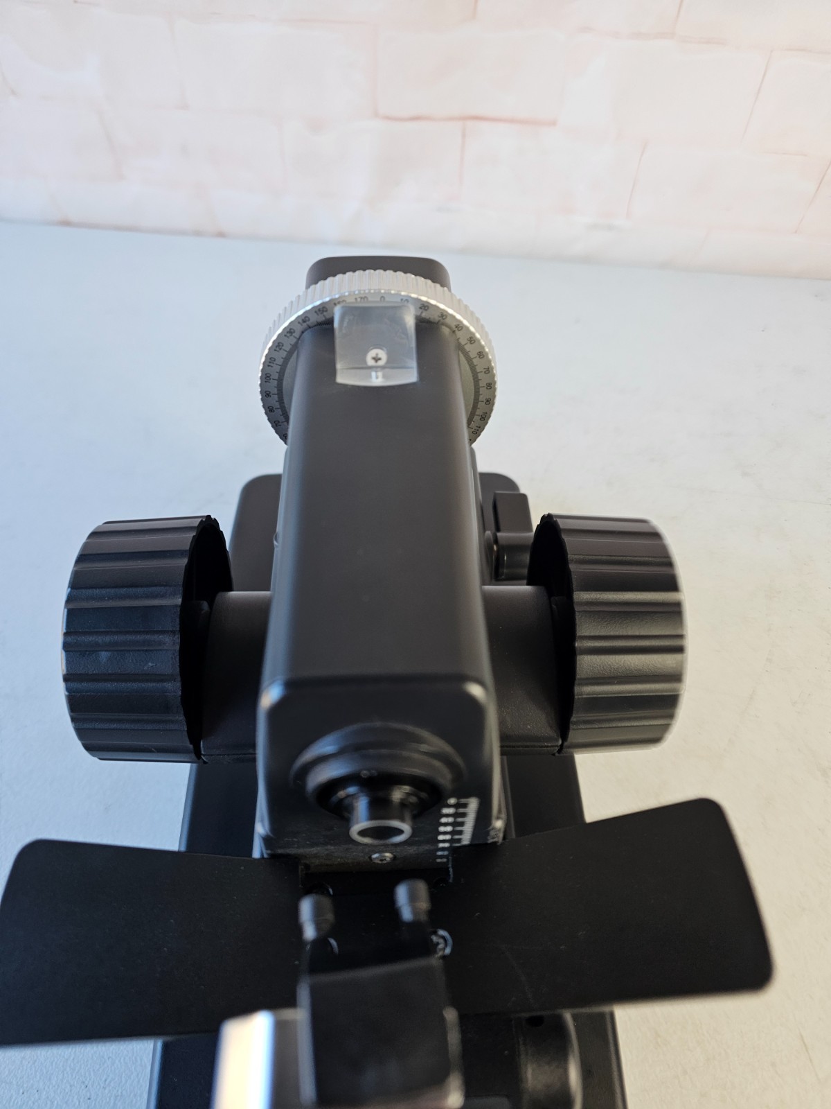 Topcon LM-8 Lensmeter *Parts Unit, Powers On*