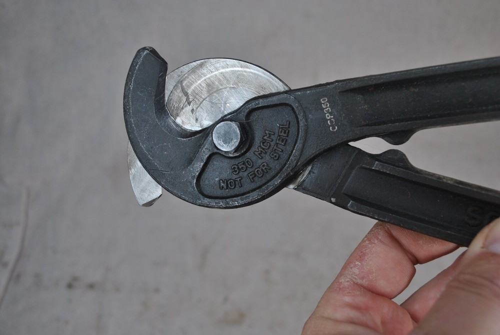 Southwire CCP350 16 inch Utility Cable Cutter