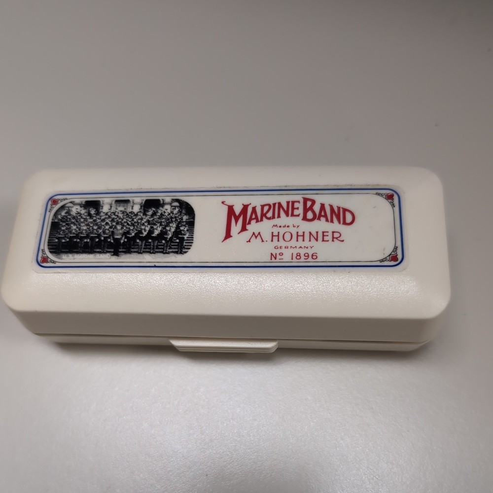 Hohner Marine Band Harmonica - Key of E Flat