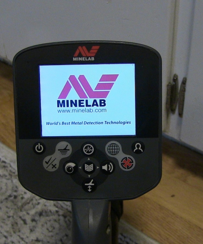 Minelab CTX 3030 Metal Detector