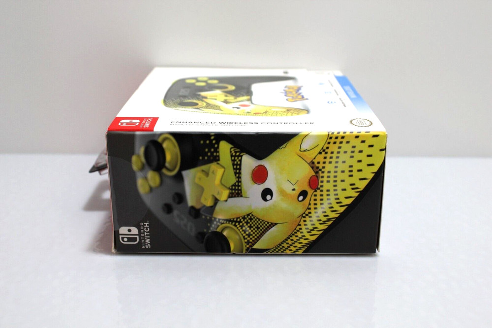Nintendo Switch; Enhanced Wireless Controller - Pokemon