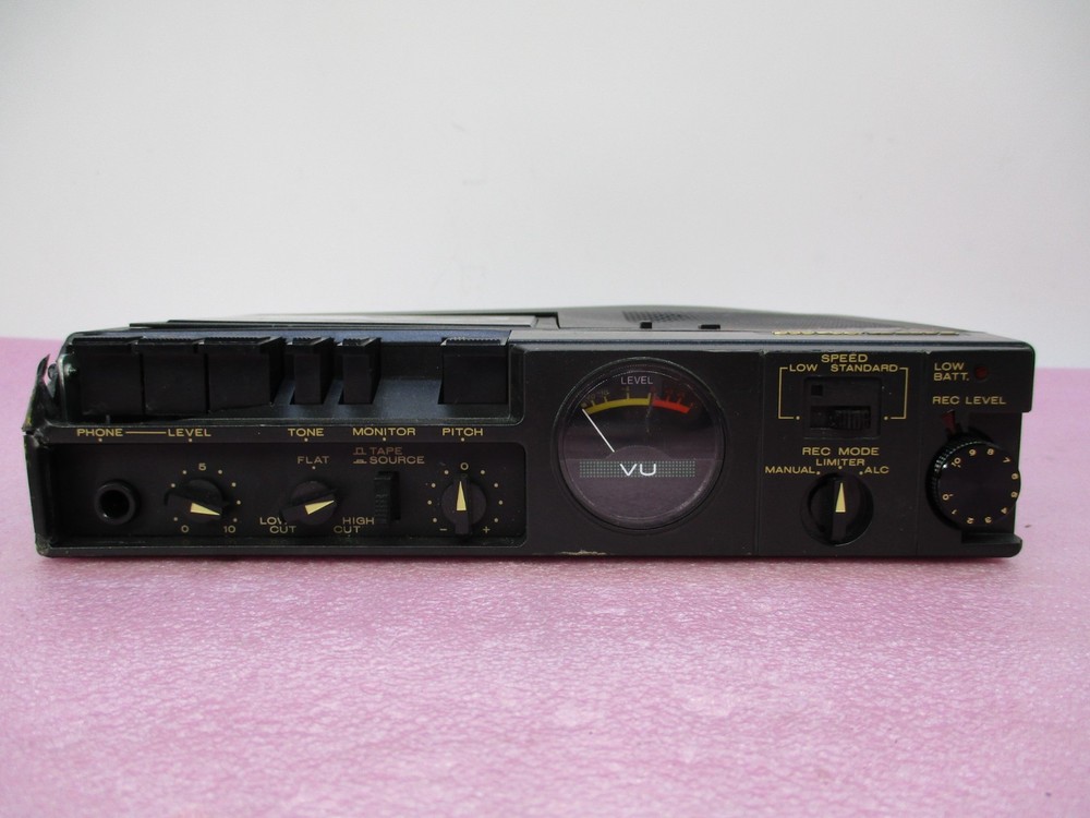 Marantz PMD 221 Professional Portable Cassette Deck Recorder Player *READ T8-E1