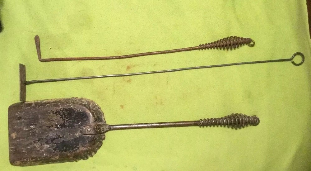 Vintage ~ Fireplace Tools ~ Metal ~ 3 Piece ~ Set